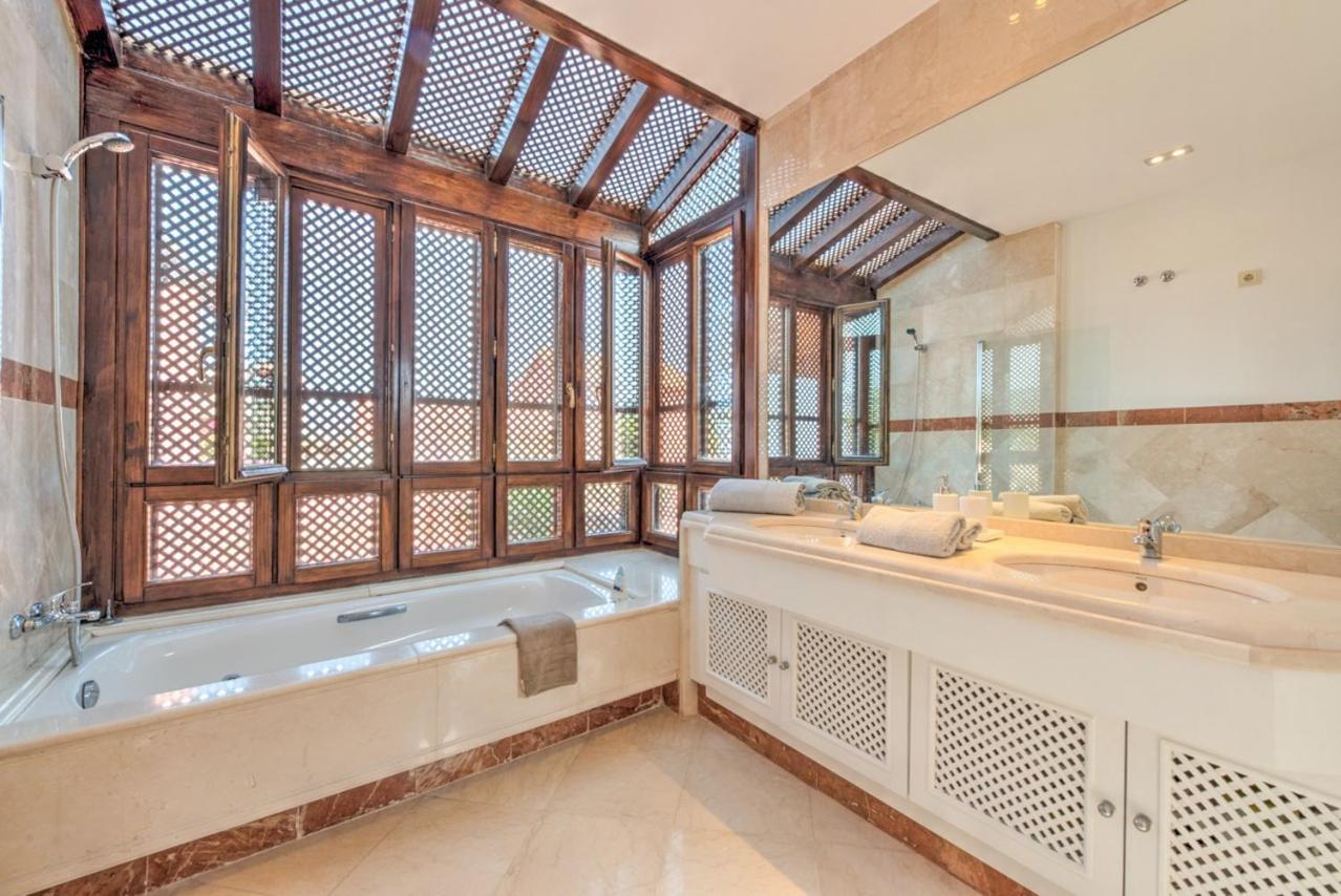 Luxury Penthouse In Jardines De Don Carlos Marbella Exterior photo